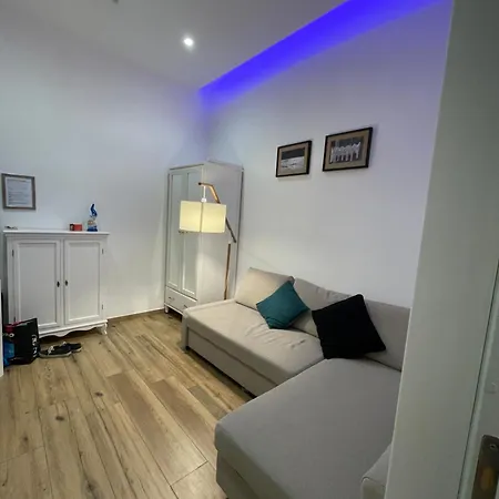 公寓 Colibri A Piazza Dante