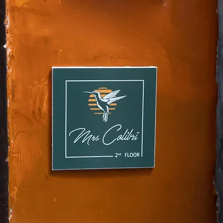 Colibri A Piazza Dante アパート