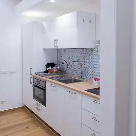 Daire Colibri A Piazza Dante Napoli