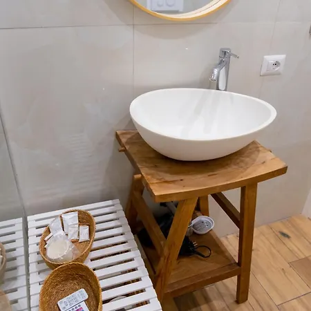 Colibri A Piazza Dante Daire *